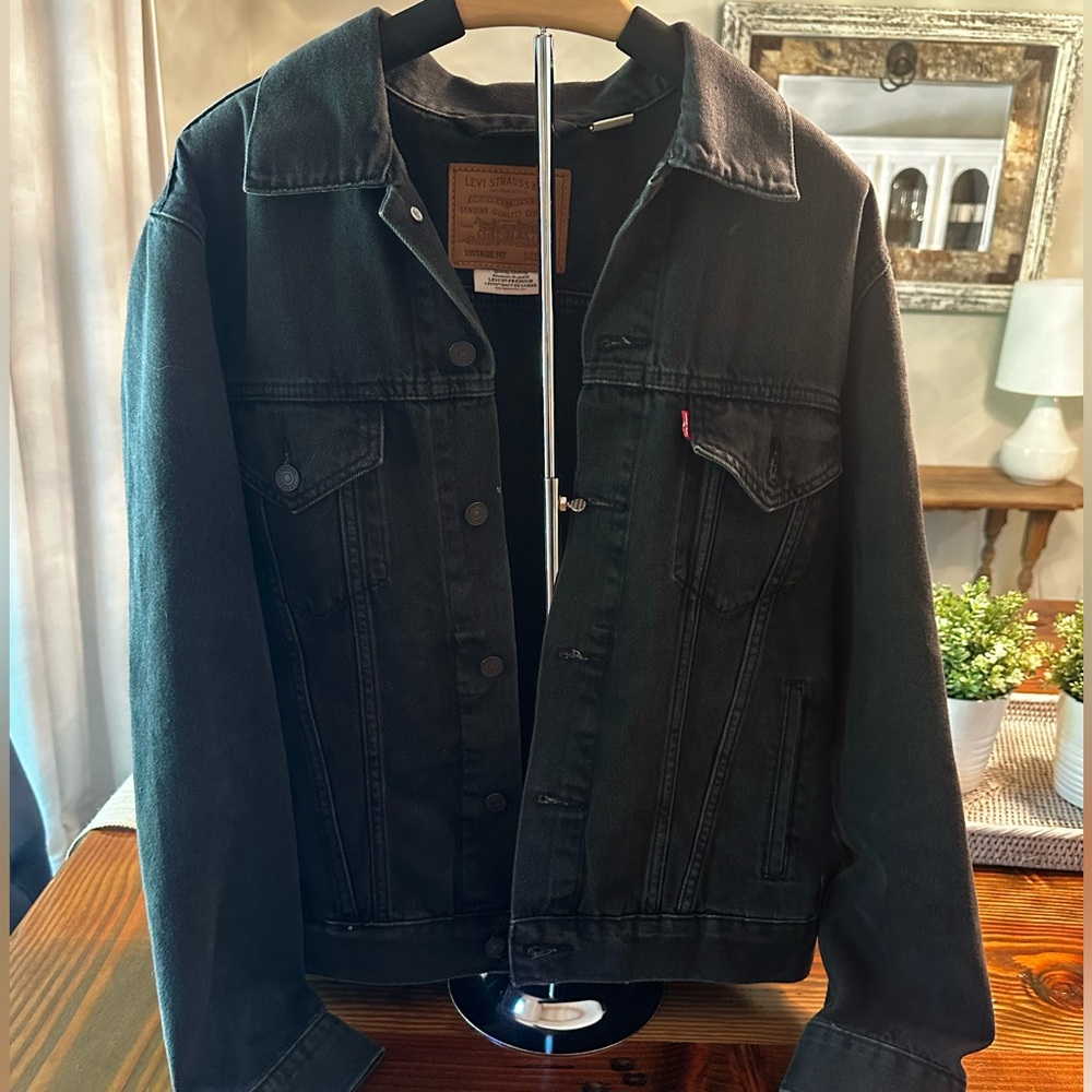 Levi black denim jacket